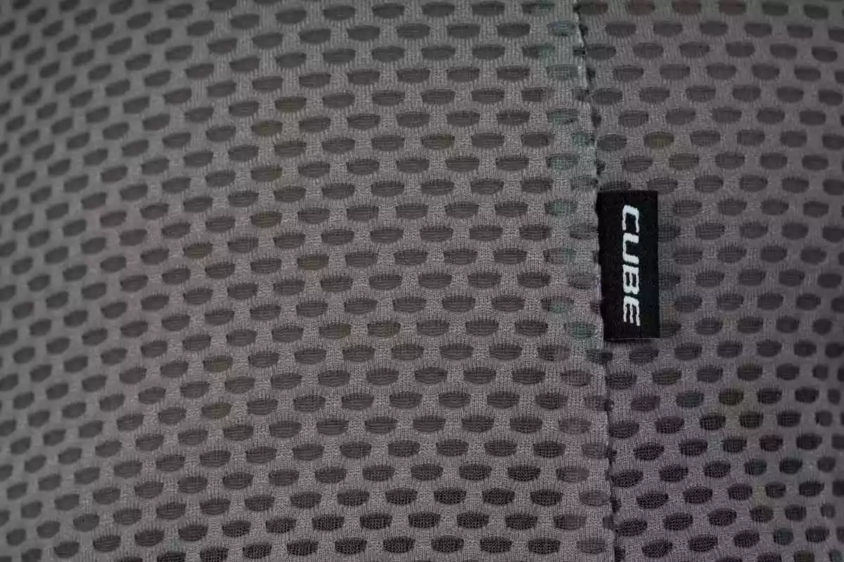 Cube Mesh Fahrrad Body Shirt Unterhemd Grau 2023 6 Cube Mesh Fahrrad Body Shirt Unterhemd Grau 2023 – Bild 4