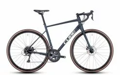 Cube Attain Rennrad Blau 2023